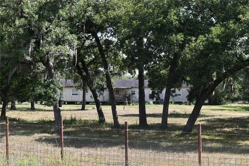 14600 Fm 530, Hallettsville, TX, 77964-4731 | Card Image