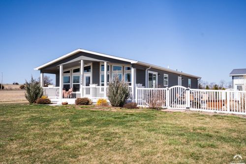 1558 N 450th Rd, Baldwin City, KS, 66006-7240 | Card Image