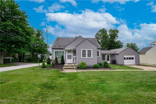810 Indian Trl, Akron, OH, 44314-3049 | Card Image