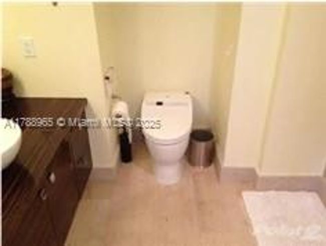 APT-1006 - 5875 Collins Ave, Condo with 1 bedrooms, 2 bathrooms and null parking in Miami Beach FL | Image 10