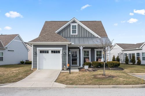 56-4793 Woodside Dr, Grove City, OH, 43123-9709 | Card Image