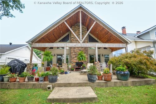 1304 Kanawha Ave, Dunbar, WV, 25064-2907 | Card Image