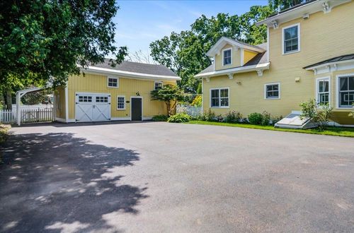 29 Maple St, Essex Junction, VT, 05452-3791 | Card Image