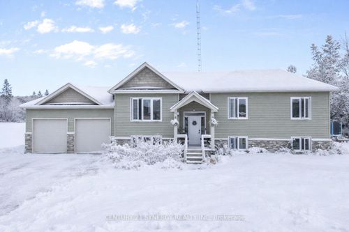 2425 Ferguson Falls Rd, Lanark, ON, K0G1K0 | Card Image