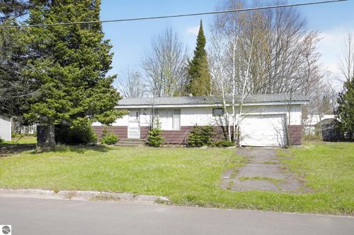 47 Hemlock St, White Pine, MI, 49971-5009 | Card Image