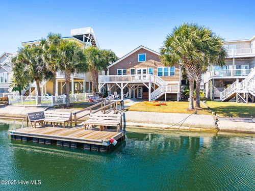 8 Dare St, Ocean Isle Beach, NC, 28469-7618 | Card Image