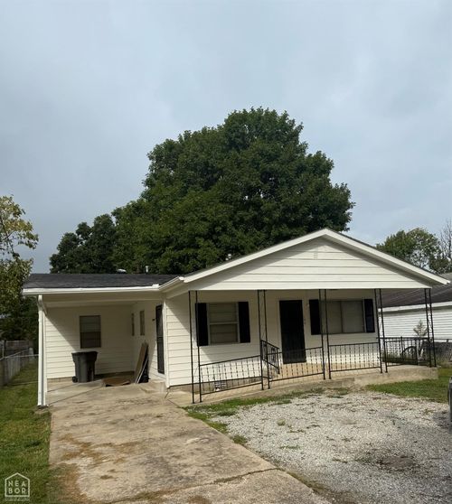 106 S 17th Ave, Paragould, AR, 72450-4720 | Card Image