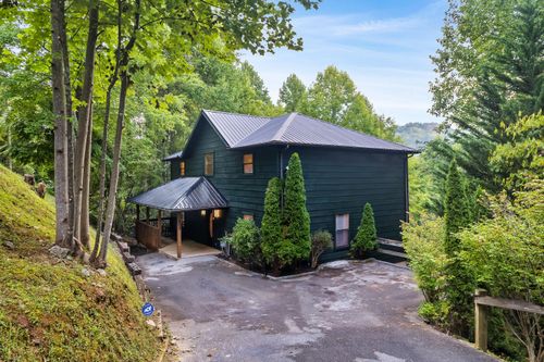 509 Hawks Trl, Gatlinburg, TN, 37738-5376 | Card Image