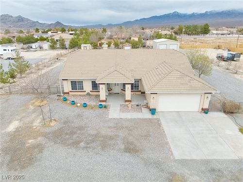 620 W Leffner Dr, Pahrump, NV, 89060-2572 | Card Image