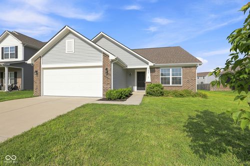 632 N Crystal Dr, Fortville, IN, 46040-1697 | Card Image