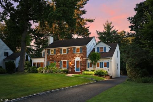 220 Wychwood Rd, Westfield, NJ, 07090-1900 | Card Image