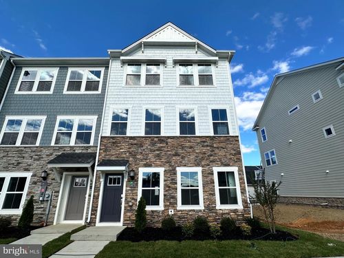 10584 Roundstone Ln, WHITE PLAINS, MD, 20695-4312 | Card Image