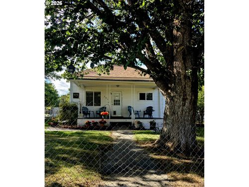 303 N A St, Condon, OR, 97823-2004 | Card Image