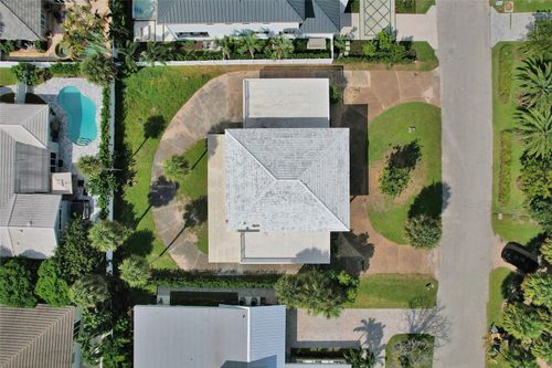 6 Tahoe Ln, Sea Ranch Lakes, FL, 33308-2328 | Card Image
