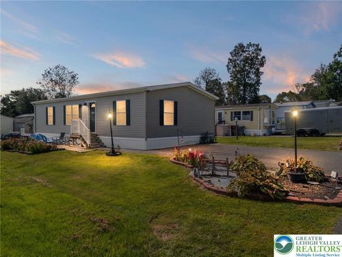 107 Haddon Dr, MACUNGIE, PA, 18062-9254 | Card Image