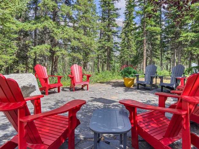 301 - 170 Crossbow Pl, Condo with 2 bedrooms, 2 bathrooms and 2 parking in Canmore AB | Image 34
