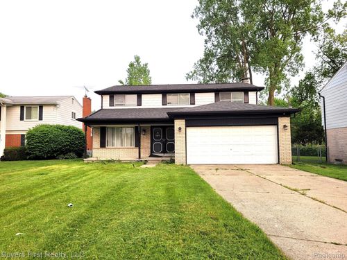 18425 Alta Vista Dr, Southfield, MI, 48075-1807 | Card Image