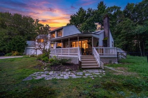 39 Portage Road, Goffstown, NH, 03045 | Card Image
