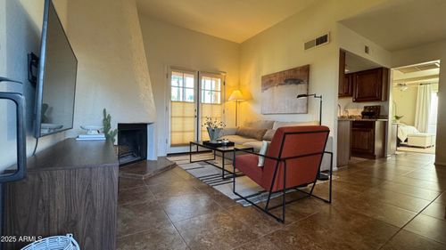 42-4540 N 44th St, Phoenix, AZ, 85018-4272 | Card Image