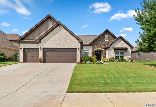 7528 Hadleigh Crest Dr Se, Owens Cross Roads, AL, 35763-8018 | Card Image