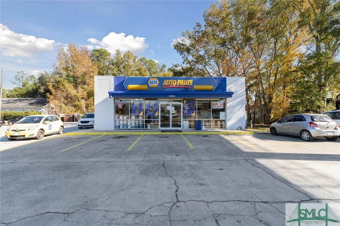 1564 Dean Forest Rd, Garden City, GA 31408