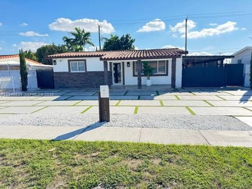 1170 W 33rd Pl, Hialeah, FL, 33012-4936 | Card Image