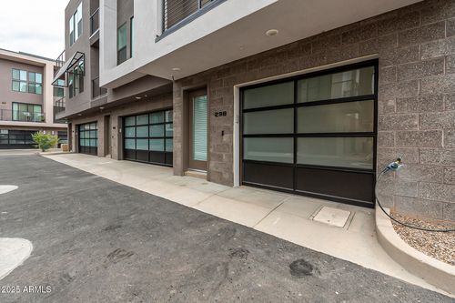 250-250 S Roosevelt St, Tempe, AZ, 85281-2605 | Card Image