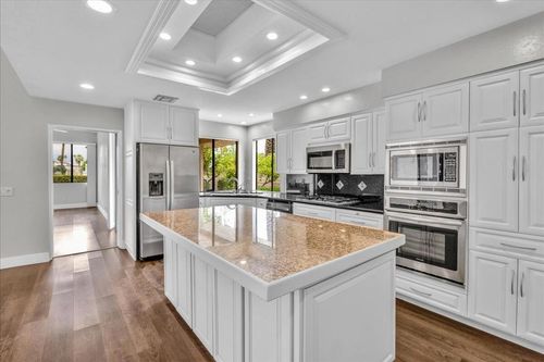 45 Lincoln Pl, Rancho Mirage, CA, 92270-1975 | Card Image