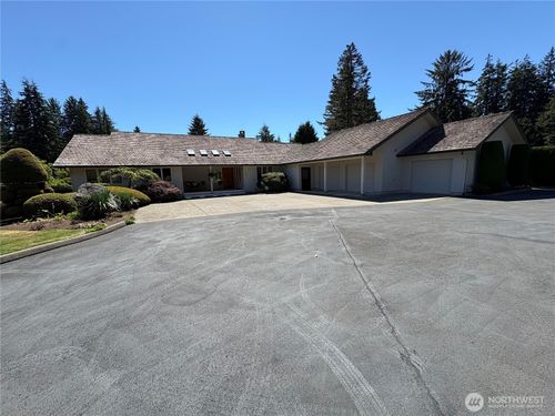 721 Fairway Dr, Aberdeen, WA, 98520-7039 | Card Image