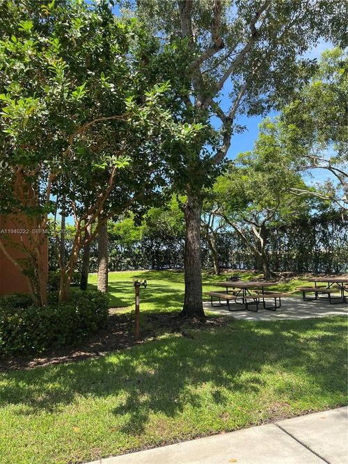 apt-9111-9857 Baywinds Dr, West Palm Beach, FL, 33411-1843 | Card Image