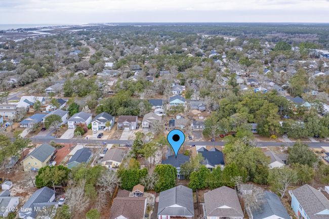 114 Nw 14 Th St, House other with 3 bedrooms, 2 bathrooms and null parking in Oak Island NC | Image 39