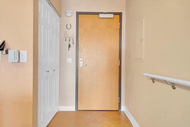 APT-506 - 9355 Irving Park Rd, Condo with 2 bedrooms, 2 bathrooms and 2 parking in Schiller Park IL | Image 10