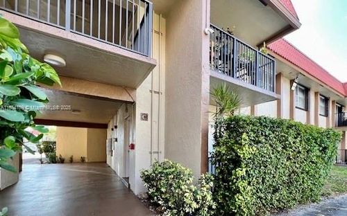 136-10401 Sw 108th Ave, Miami, FL, 33176 | Card Image