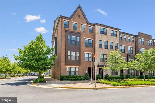 45157 Kincora Dr, STERLING, VA, 20166-8994 | Card Image