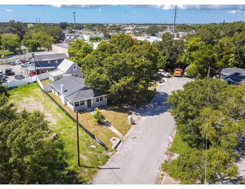 6542 Wayne St, SAINT PETERSBURG, FL, 33702-6152 | Card Image