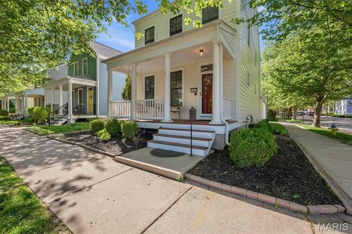 3240 S Civic Green Dr, Saint Charles, MO, 63301-8203 | Card Image