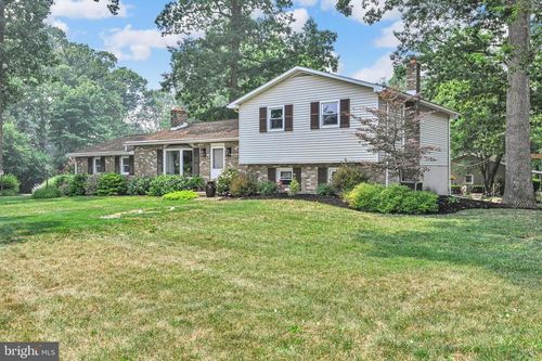2 Shady Ln, MYERSTOWN, PA, 17067-1656 | Card Image