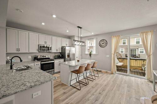 799 Roselyn Dr, Victoria, MN, 55386-2000 | Card Image