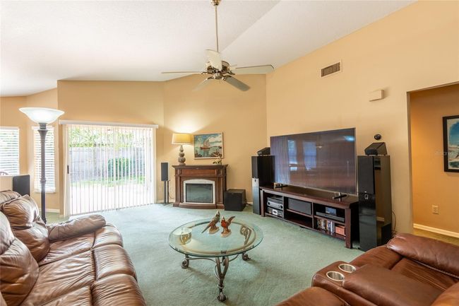 2024 Glen Forge St, House other with 3 bedrooms, 2 bathrooms and null parking in Brandon FL | Image 9
