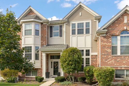 0N094 Vermont Ct, Winfield, IL, 60190 | Card Image