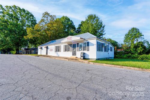 801 W Church St, Cherryville, NC, 28021-2707 | Card Image