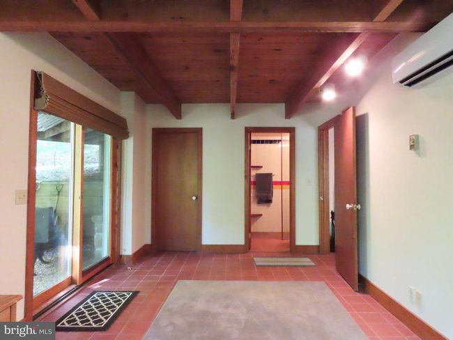 30 Timothy Ln, House other with 2 bedrooms, 3 bathrooms and null parking in WASHINGTON VA | Image 25