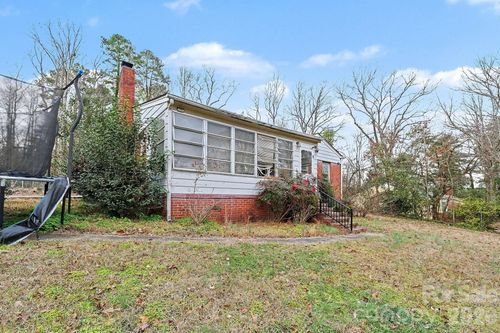 105 Shelton Cir, Wadesboro, NC, 28170-2364 | Card Image