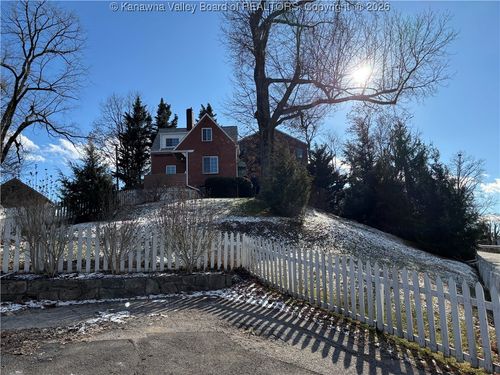 6 Observatory Road, Charleston, WV, 25314 | Card Image