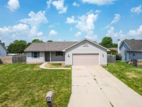 3733 Pintail Drive, Janesville, WI, 53546 | Card Image