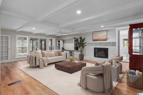 1101 S Walston Bridge Rd, JASPER, AL, 35501-3979 | Card Image