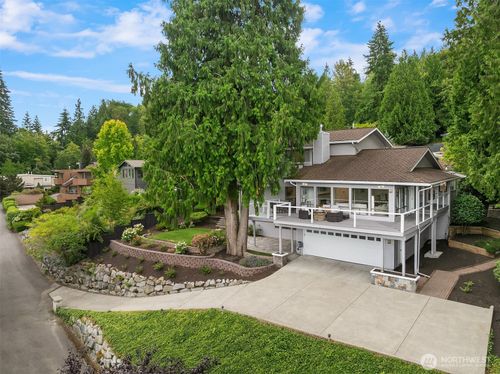 9504 Odin Way, Bothell, WA, 98011-1645 | Card Image