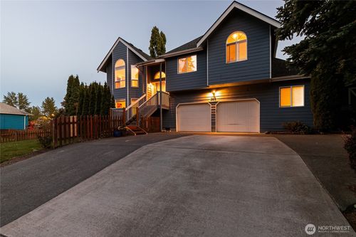 3613 N Grace Ln, Bellingham, WA, 98226-7800 | Card Image