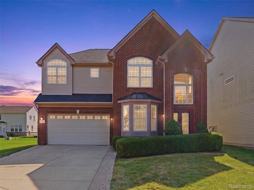27134 Victoria Rd, Novi, MI, 48374-1002 | Card Image