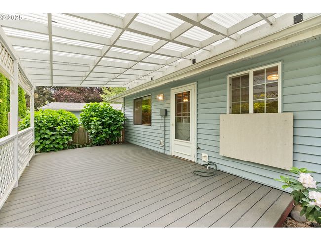 Porch | Image 33
